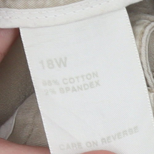 Dockers Women’s Beige Cargo Twill Capri Trousers Size 18 Plus