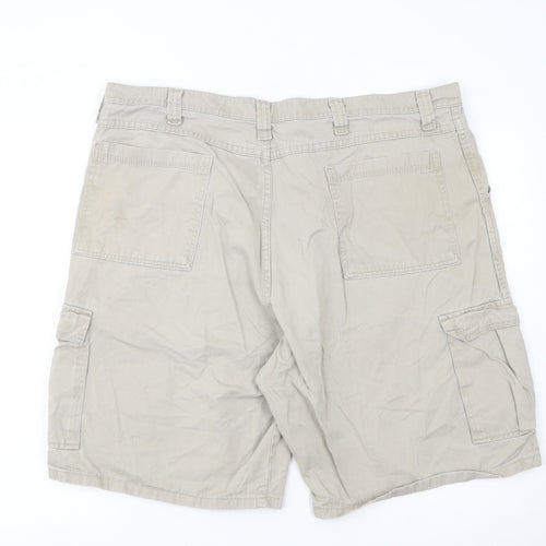 Wrangler Men's Beige Cargo Shorts Size 40 Cotton Canvas Casual