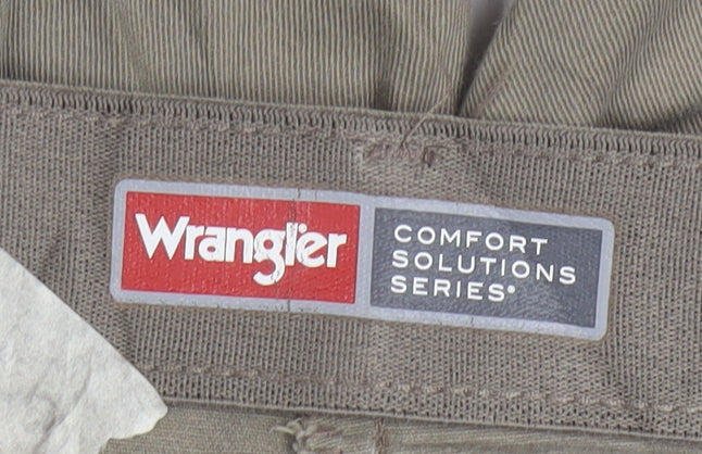 Wrangler Men's Beige Chino Trousers 46x30 Relaxed Fit Comfort Series
