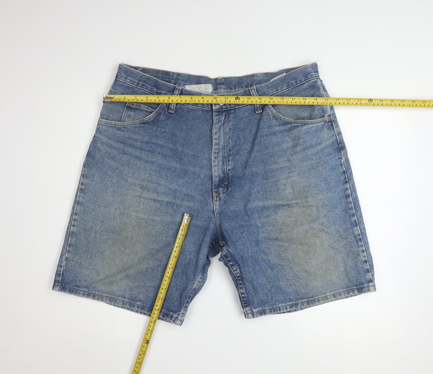 Wrangler Mens Blue Denim Relaxed Fit 38 Shorts