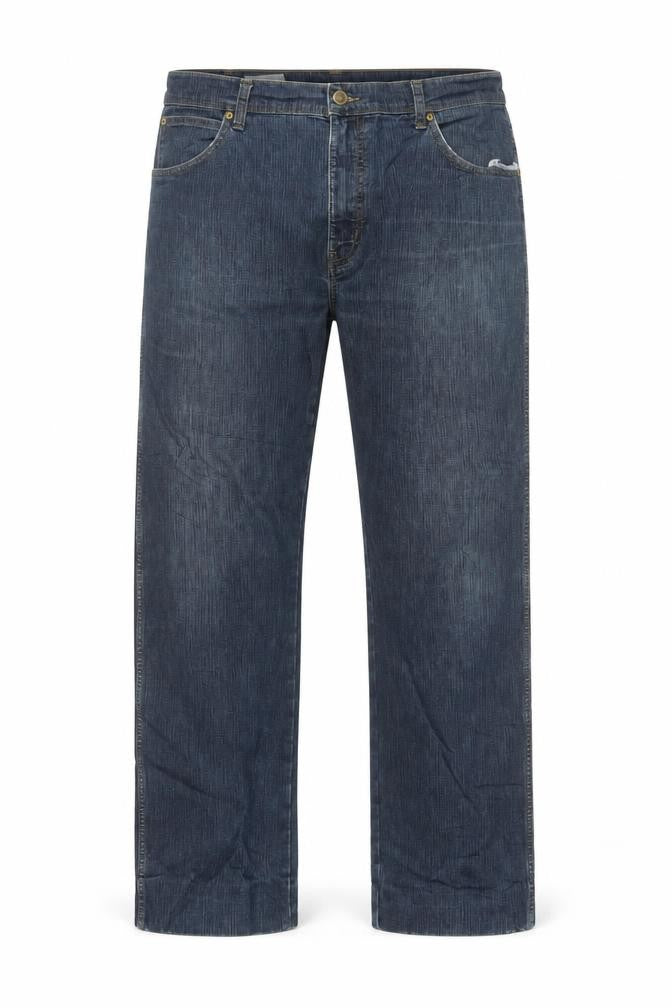 Front view of Wrangler Men’s Blue Regular Fit Straight Leg Jeans W38 L32