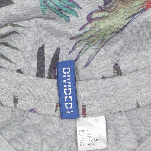 H&M Divided Men's Grey Tropical Floral Parrot Print T-Shirt XS