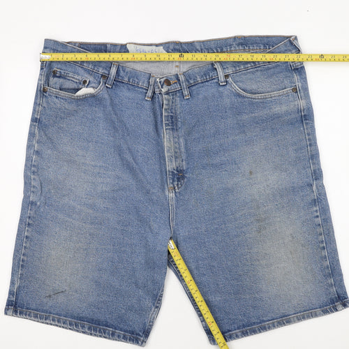 Wrangler Men's Blue Denim Relaxed Fit Shorts Size 48