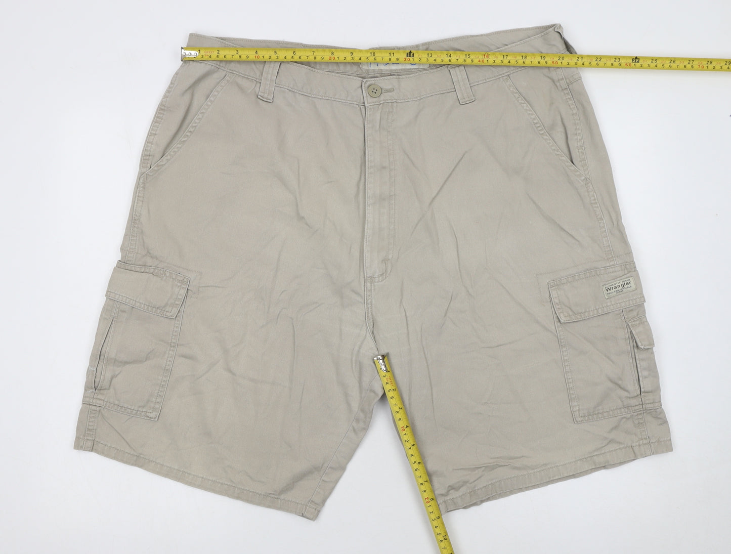 Wrangler Beige Cargo Shorts Unisex Adults Size 16 100% Cotton