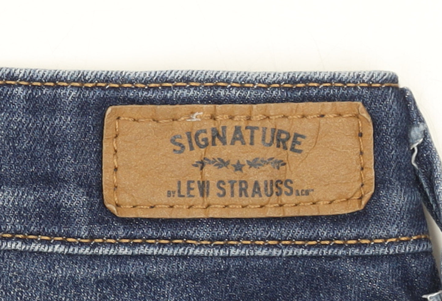 Levi Strauss Women's Blue Mid-Rise Boyfriend Jeans Size 6
