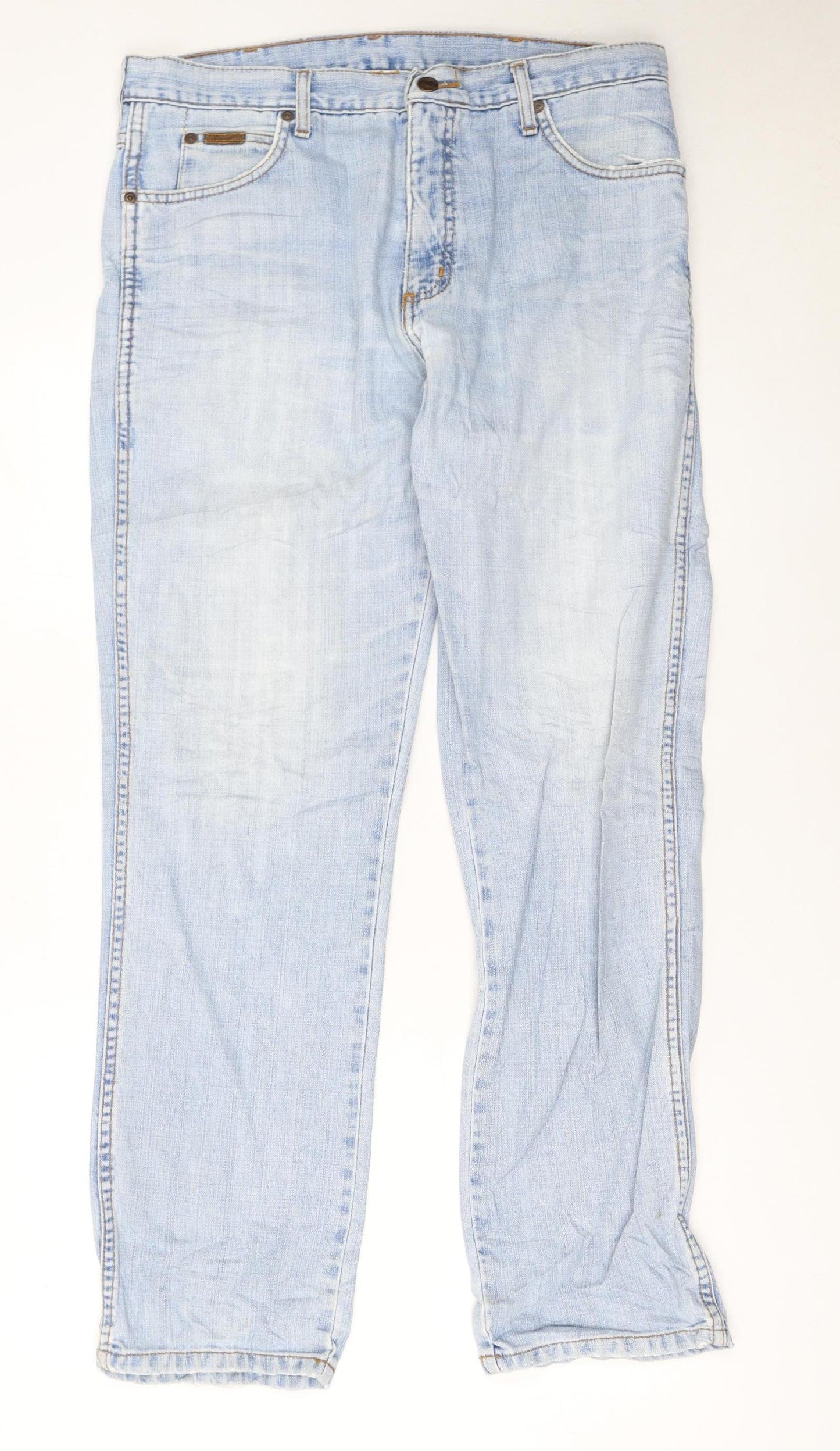 Wrangler Men’s Blue 34x32 Regular Fit Light Wash Straight Jeans
