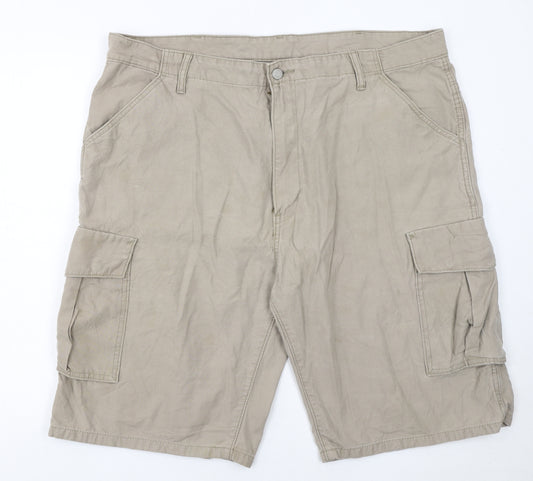 Levi's Men's Beige Cargo Shorts Size 42 Regular Fit Cotton