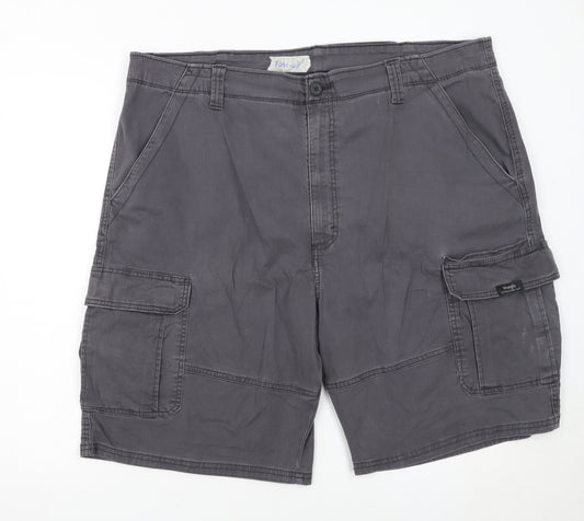 Wrangler Men's Grey Cargo Shorts Size XL 42in Cotton Stretch