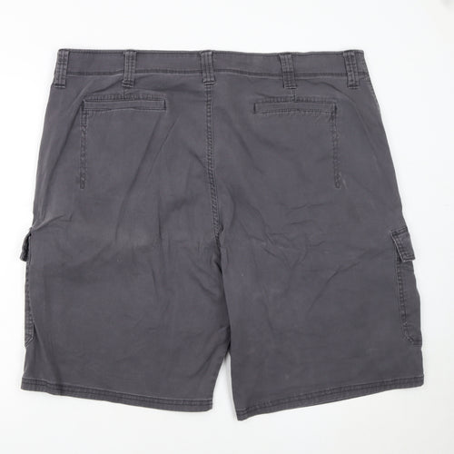 Wrangler Men's Grey Cargo Shorts Size XL 42in Cotton Stretch