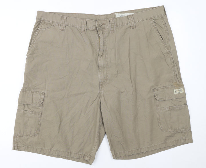 Wrangler Men's Beige Cargo Shorts Size 44 Cotton Casual