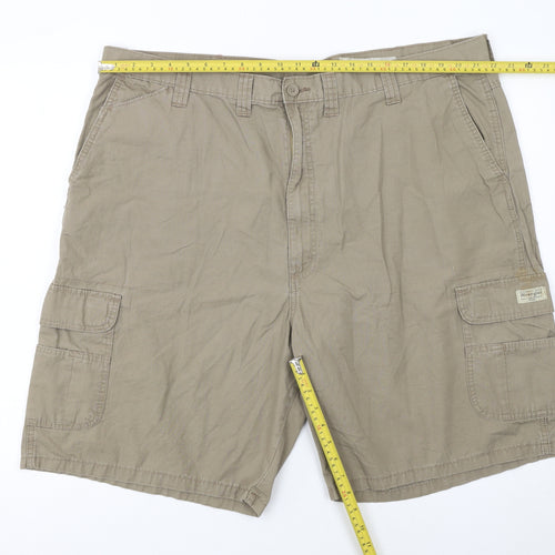 Wrangler Men's Beige Cargo Shorts Size 44 Cotton Casual
