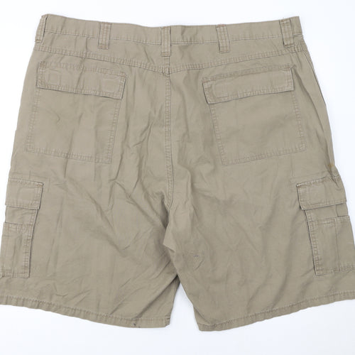 Wrangler Men's Beige Cargo Shorts Size 44 Cotton Casual