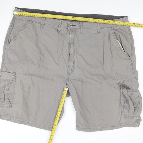 Wrangler Men’s Grey Cotton Cargo Shorts Size 46 Regular Fit