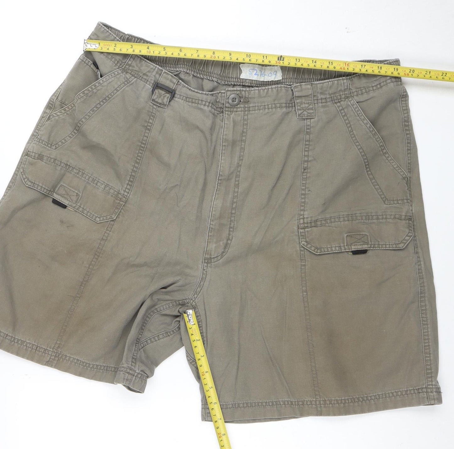 Wrangler Men's Brown Cargo Shorts Size 46 Relaxed Fit Cotton