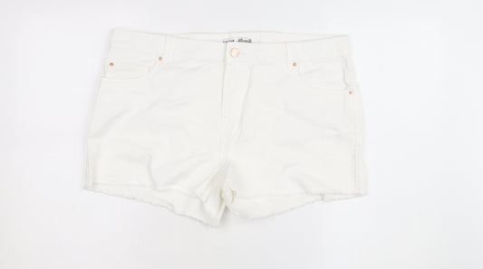 Denim Co Women White Cotton Cut-Off Shorts Size 16