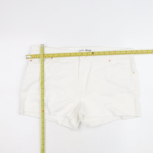 Denim Co Women White Cotton Cut-Off Shorts Size 16