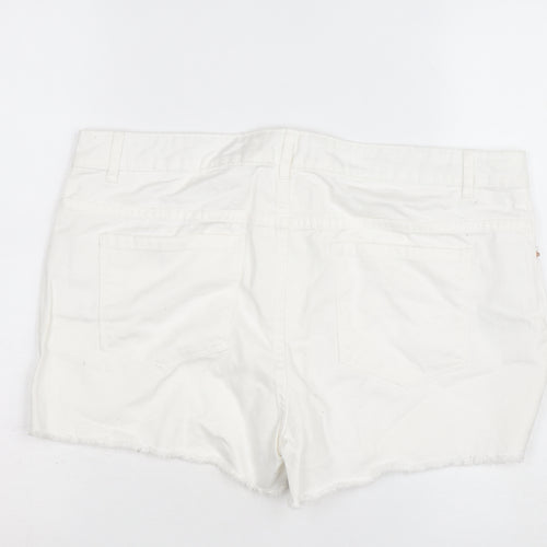 Denim Co Women White Cotton Cut-Off Shorts Size 16
