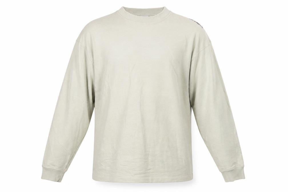 Front view of Reebok Men's Beige Crew Neck Pullover Sweatshirt L