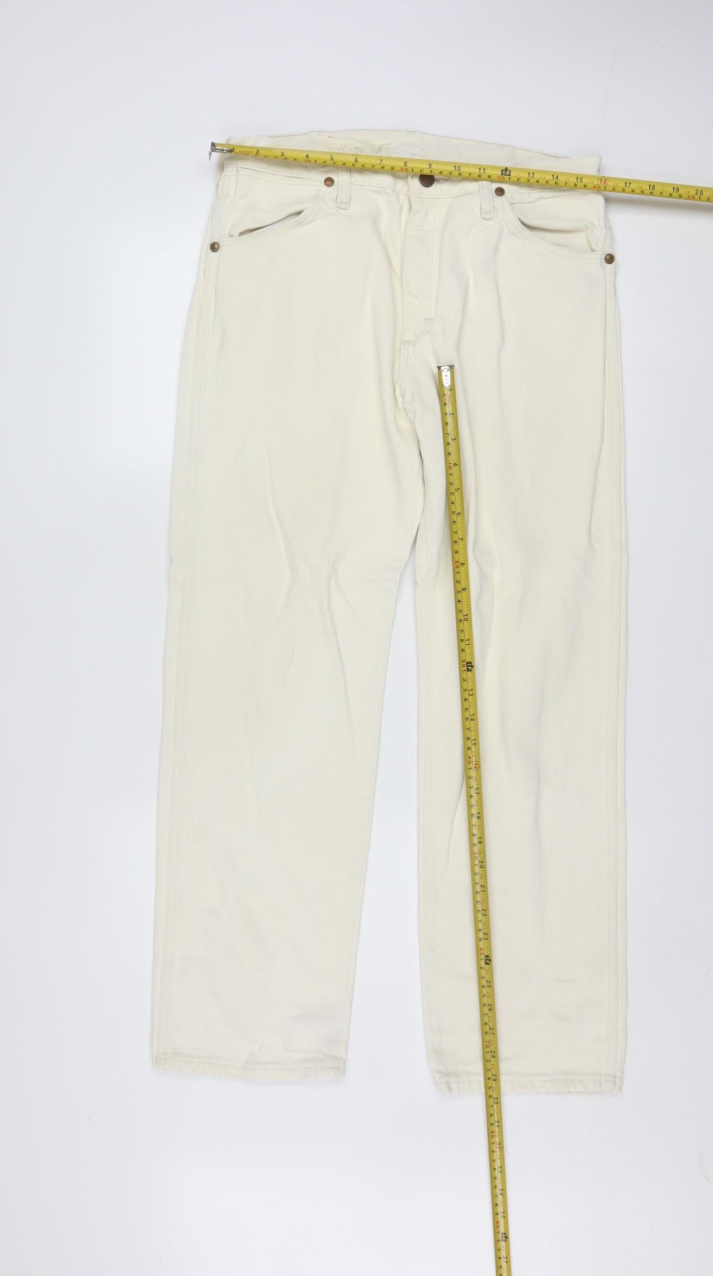 Wrangler Women Ivory Straight Jeans Size 14 Regular Fit 30in