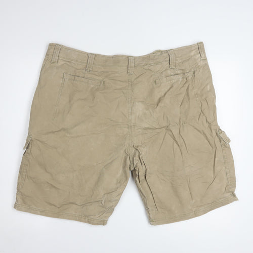 Wrangler Men's Beige Cargo Shorts Size 40 Relaxed Fit Cotton Blend