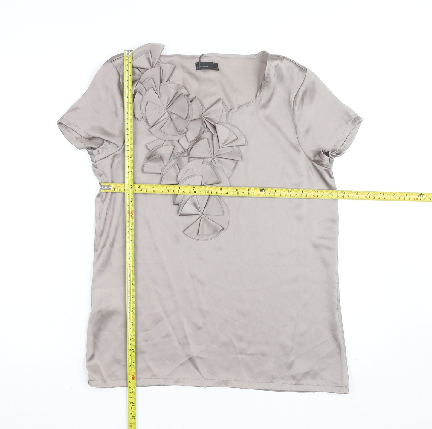 Vero Moda Women’s Beige Satin Ruffle Short Sleeve Blouse Size S