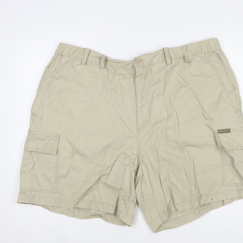 Columbia Men's Beige Cotton Cargo Shorts Size 42 Regular Fit