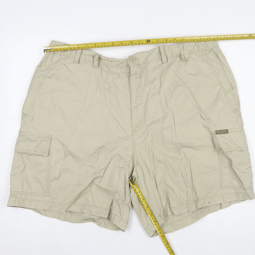 Columbia Men's Beige Cotton Cargo Shorts Size 42 Regular Fit