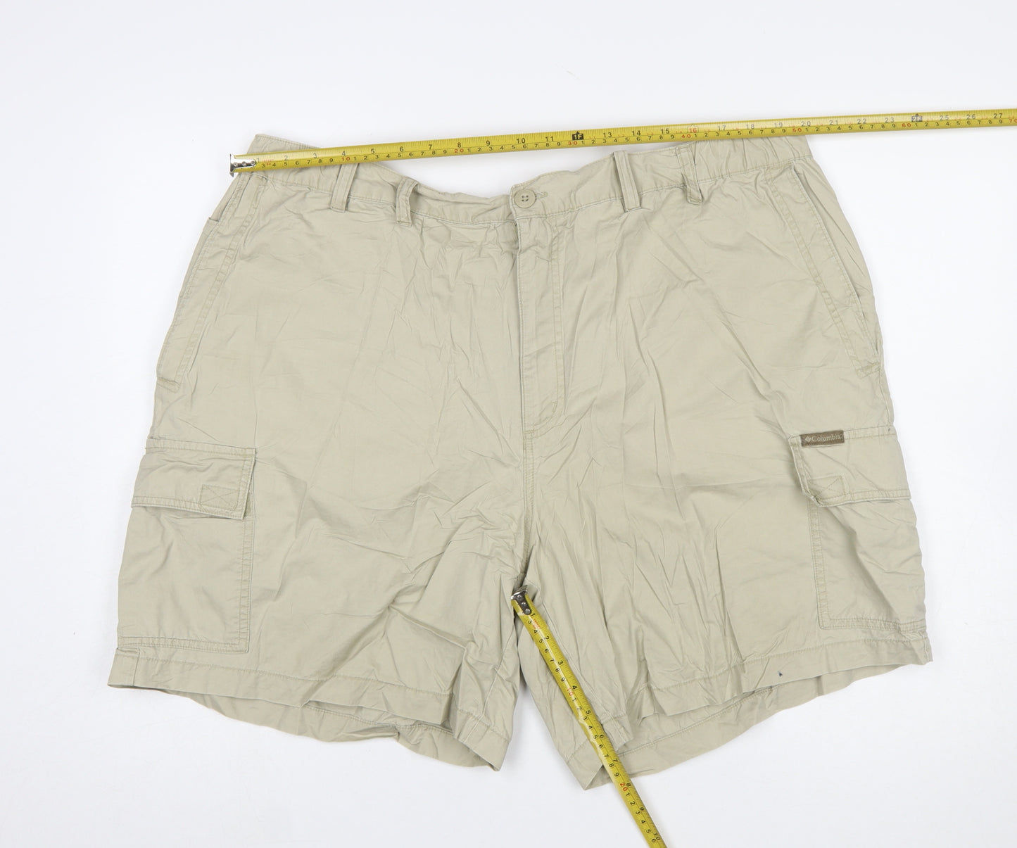 Columbia Men's Beige Cotton Cargo Shorts Size 42 Regular Fit