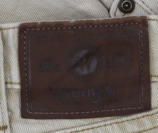 Wrangler Men's Beige Regular Fit Straight Leg Jeans 34x32