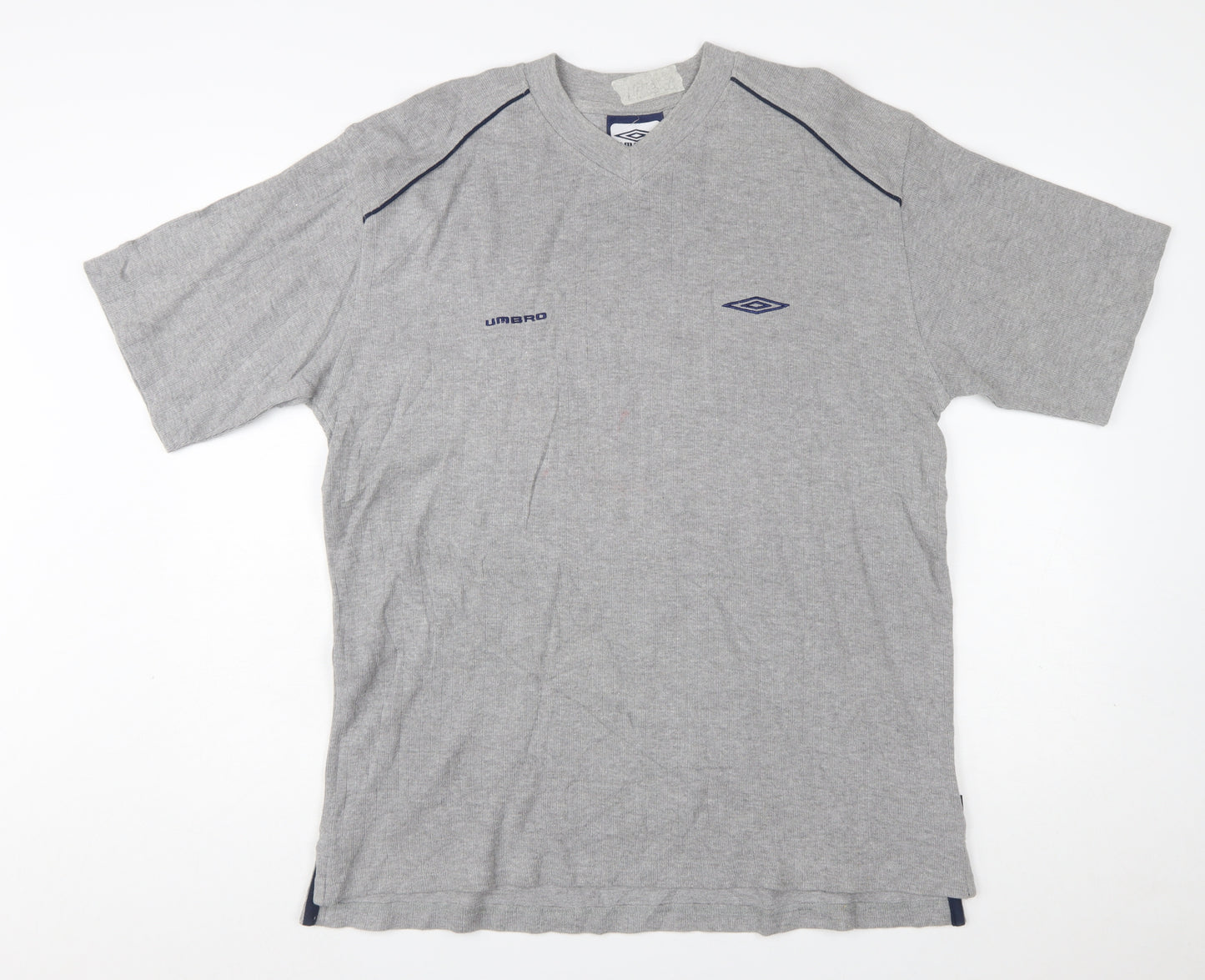 Umbro Mens Grey XL V-Neck Sports T-Shirt Lightweight Cotton