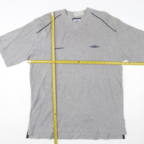 Umbro Mens Grey XL V-Neck Sports T-Shirt Lightweight Cotton