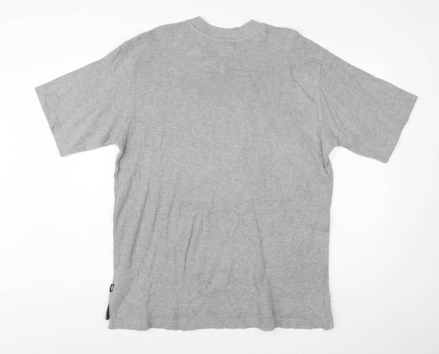 Umbro Mens Grey XL V-Neck Sports T-Shirt Lightweight Cotton