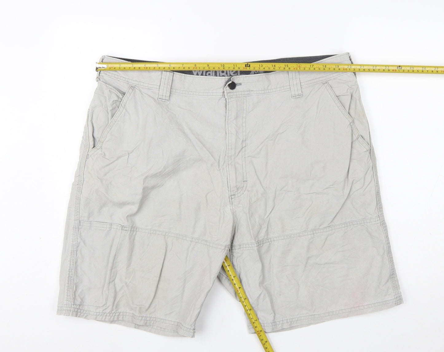 Wrangler Men's Grey Outdoor Cargo Shorts Size 40 Cotton Blend