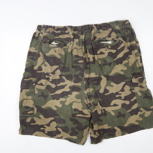 Boulder Creek Men’s Green Camouflage 2XL Cargo Shorts
