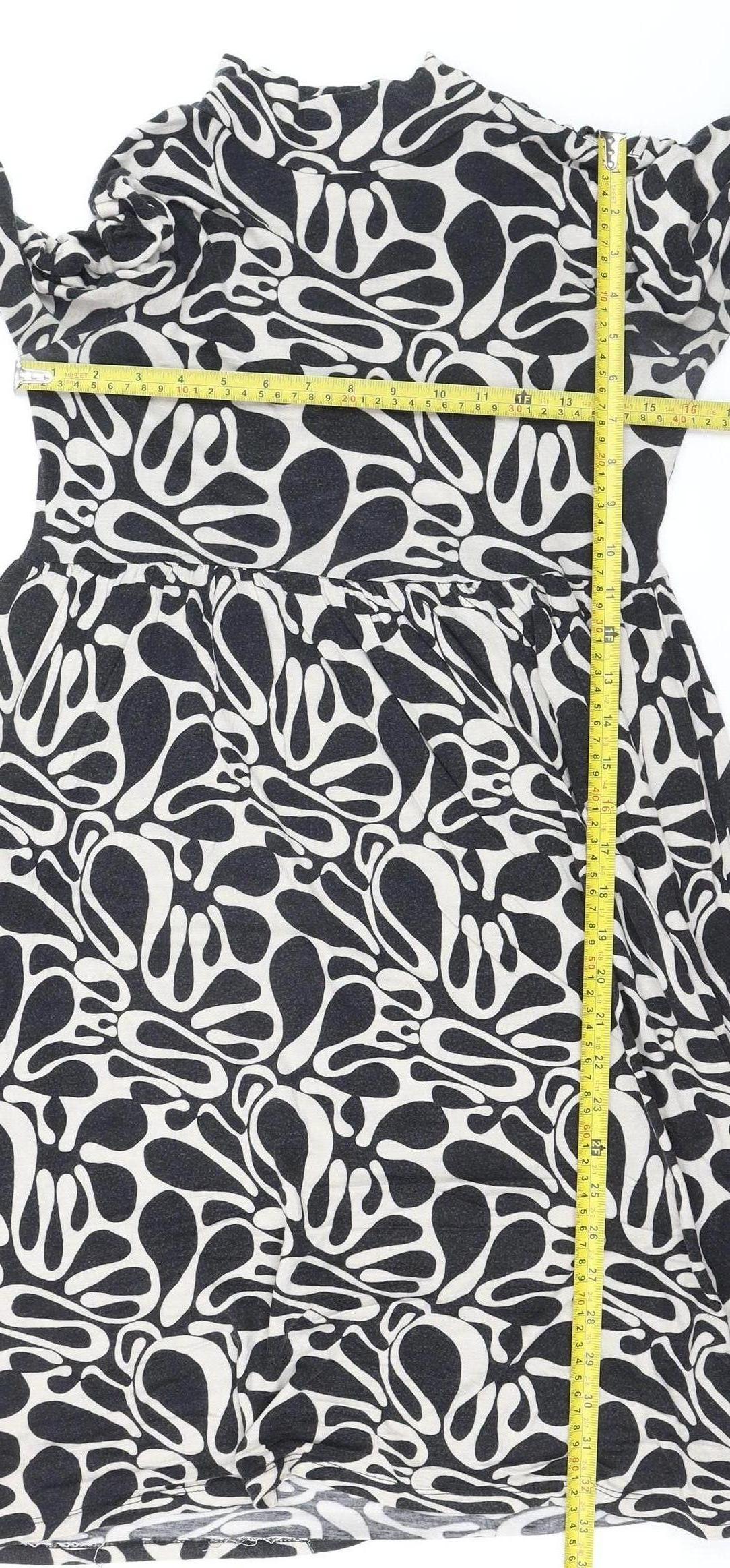 Oui Set Women’s Black & White Geometric Shift Dress Size 10
