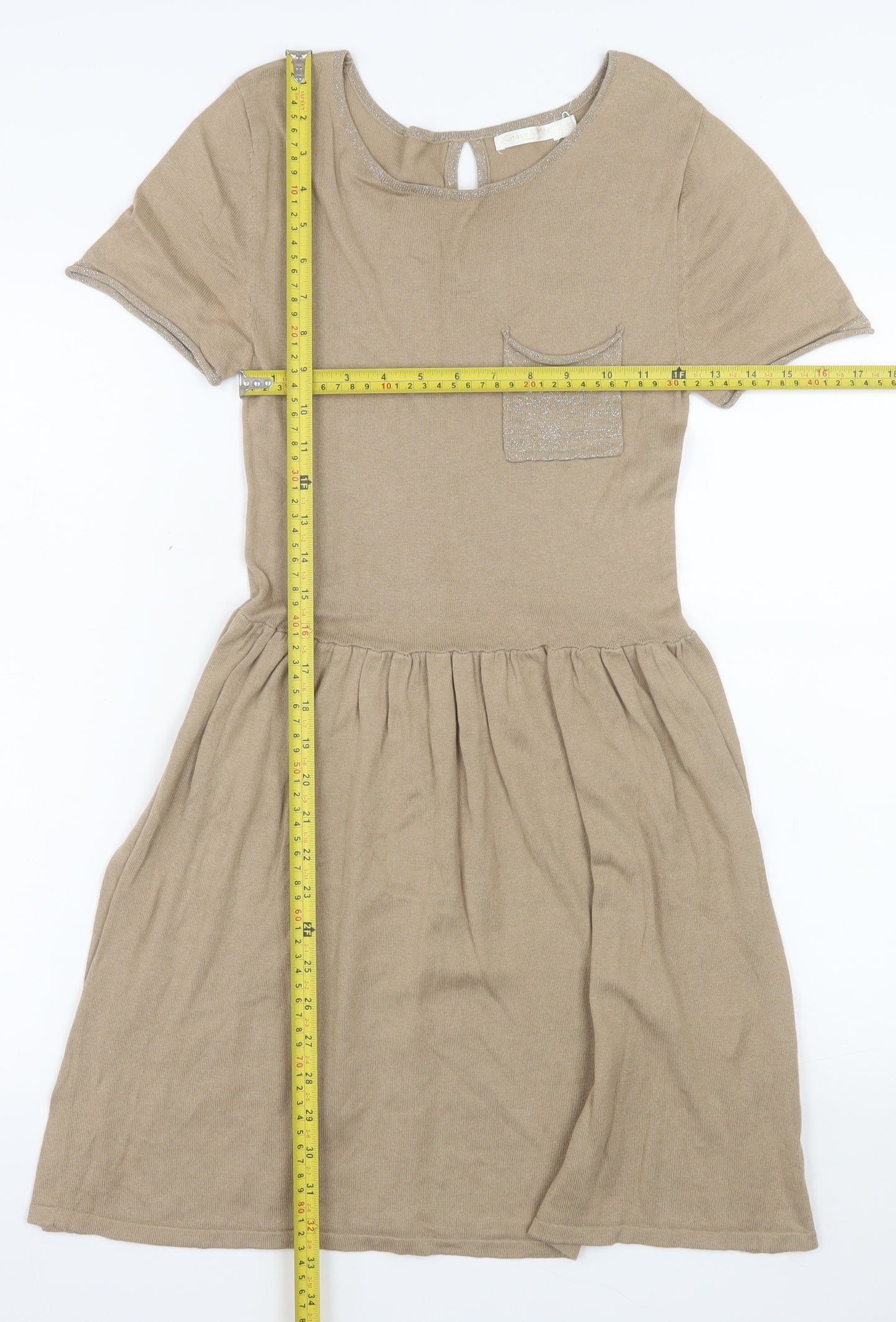 Grace & Mila Women’s Beige Skater Dress Size S Short Sleeve Knit