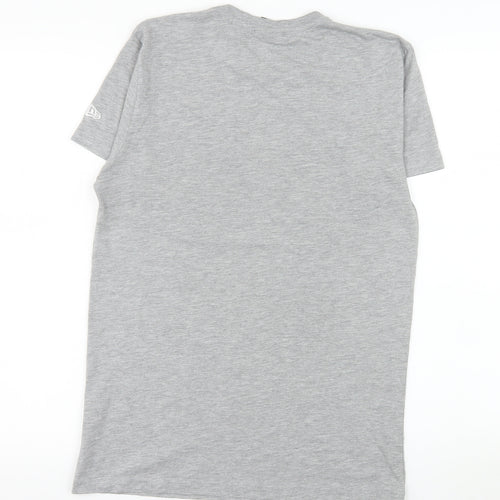 New Era Men's Grey Milwaukee Bucks NBA Graphic T-Shirt XS