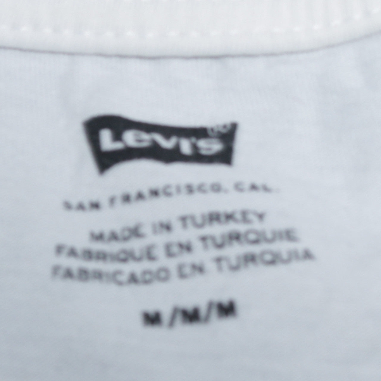 Levi’s Men’s White Logo Short Sleeve Crew Neck Cotton T-Shirt M