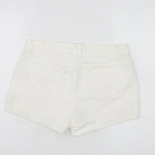 Denim Co. Women's White Size 10 Cut-Off Cotton Shorts