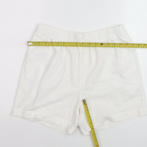 Dunnes Women’s White Linen Blend Chino Shorts Size S