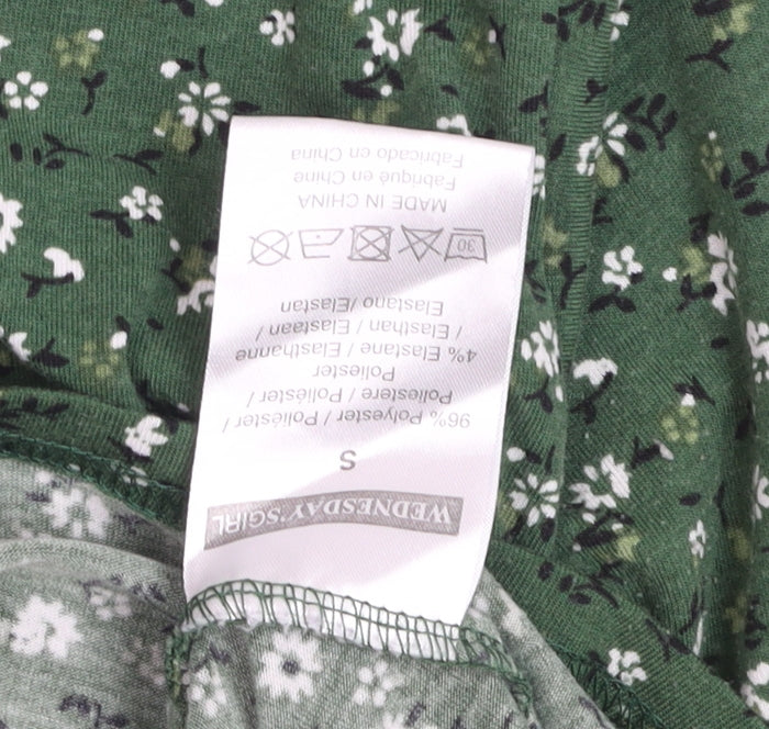 Wednesday’s Girl Women’s Green Floral Long Sleeve Jersey Blouse Size S