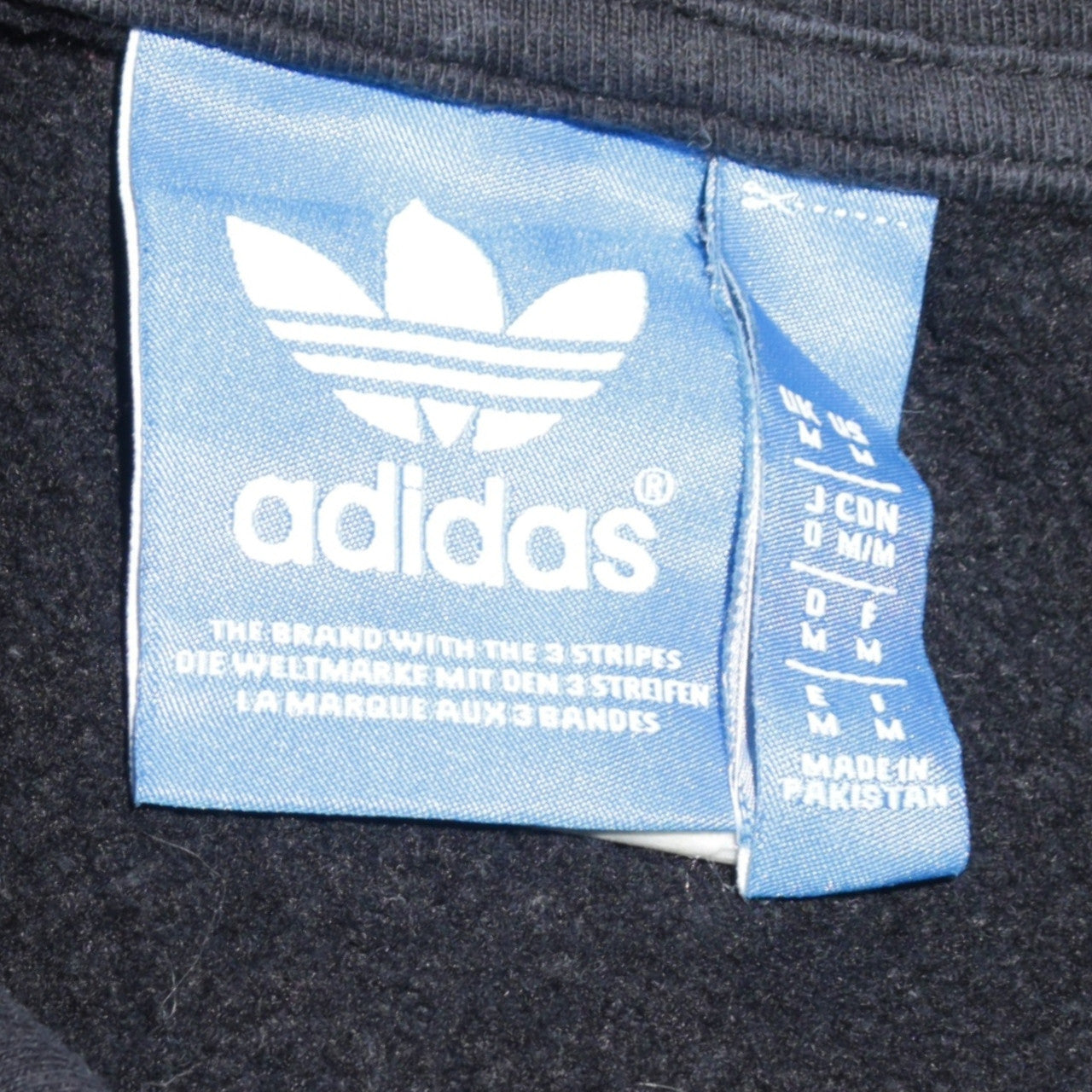 Adidas Men's Black Pullover Hoodie Size M Regular Fit Fleece Logo Sweatshirt