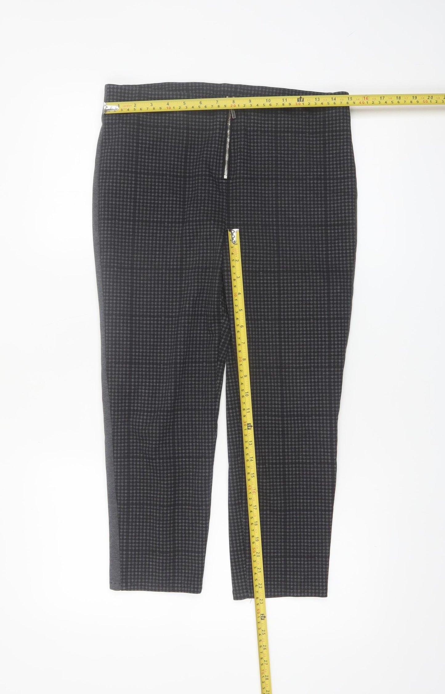 Yessica Women’s Black Check Slim Fit Cropped Trousers Size 12