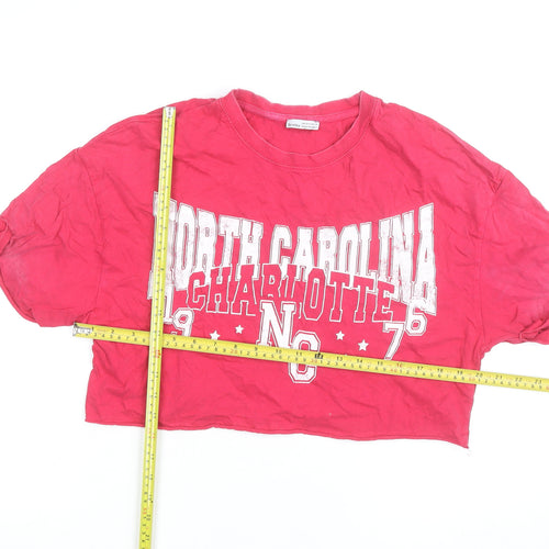 Bershka Women’s Red Cropped North Carolina T-Shirt Size M