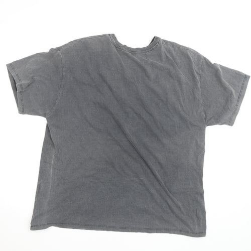 Bershka Men's Grey Tupac Shakur Graphic Band T-Shirt Size M