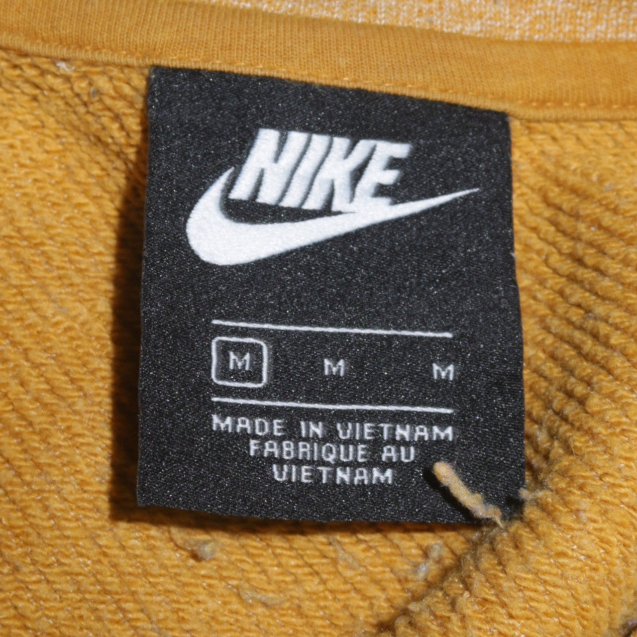 Nike Womens Mustard Yellow Pullover Sweatshirt Size M Crew Neck