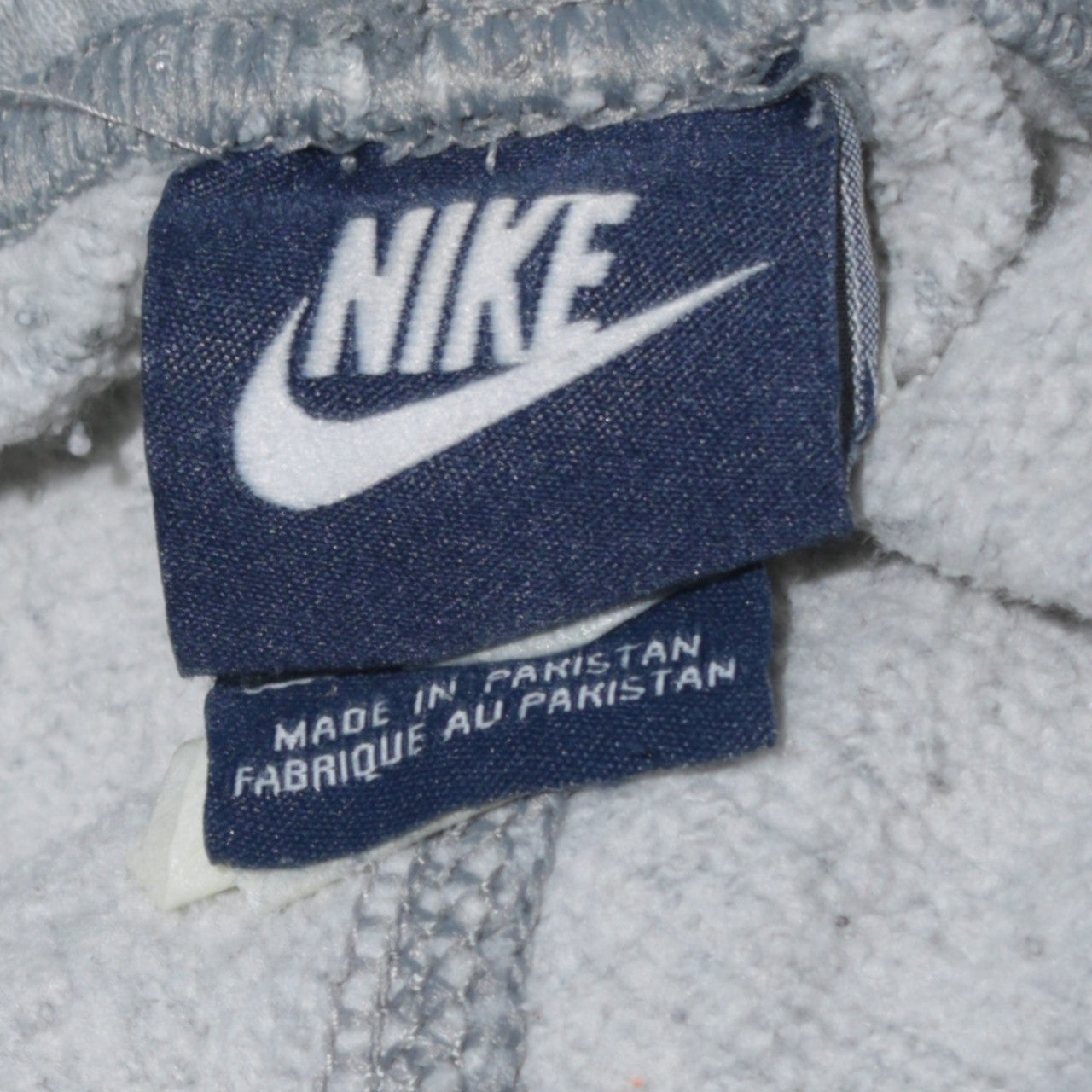 Nike Men's Grey Regular Fit Fleece Sweatpants M