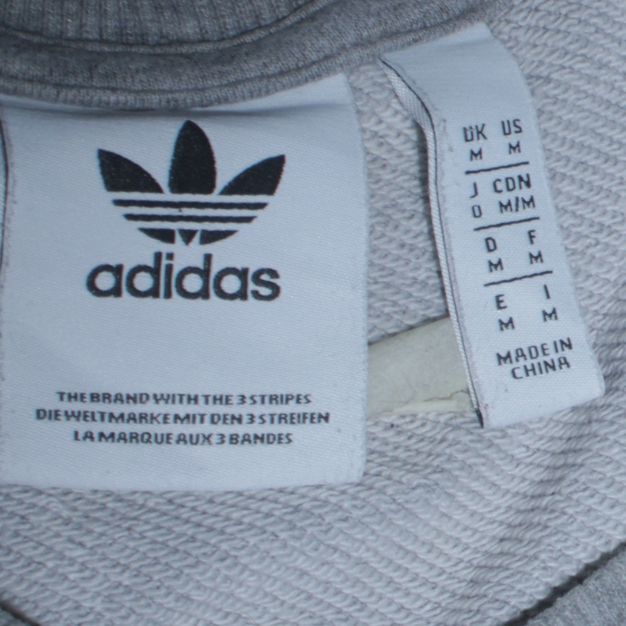 Adidas Men's Grey Crew Neck Pullover Sweatshirt Size M Regular Fit