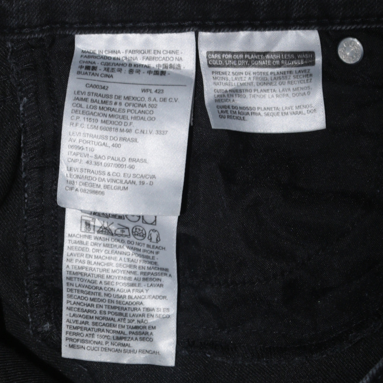Levi’s Women’s Demi Curve Mid Rise Slim Black Jeans Size 6/28