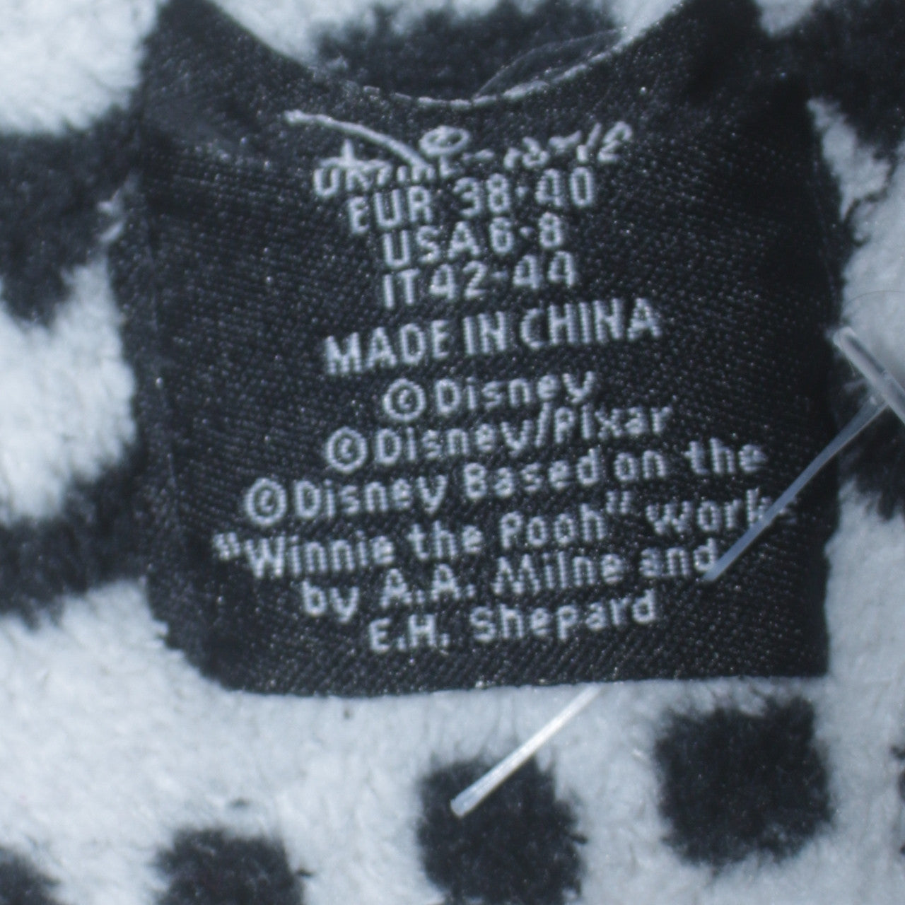 Love to Lounge Women's Black Fleece Lion King Nightshirt Size 10-12